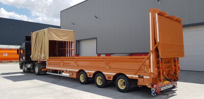 GT LOWBED SEMI TRAILERS which is knows also low loader and can carry heavy loads , excavators , construction machines, transformer, generator , cranes , caravans , army tanks and different kind of big machines. Lowbed Semi Trailers can be produced between 2 axles to 8 axles and loading capacity starting from 20 Tons to 180 Tons , rear or front loading Lowbed Trailers and platform as customer demand with different kind of specification according to demand. Self steering axles, hydraulic auto remote control axles, pool type chassis, Low bed Trailers hydraulic ramp, platform type chassis can be used in different kind of Low bed trailer