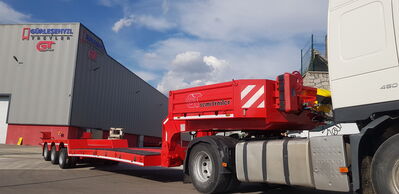 GT LOWBED SEMI TRAILERS which is knows also low loader and can carry heavy loads , excavators , construction machines, transformer, generator , cranes , caravans , army tanks and different kind of big machines. Lowbed Semi Trailers can be produced between 2 axles to 8 axles and loading capacity starting from 20 Tons to 180 Tons , rear or front loading Lowbed Trailers and platform as customer demand with different kind of specification according to demand. Self steering axles, hydraulic auto remote control axles, pool type chassis, Low bed Trailers hydraulic ramp, platform type chassis can be used in different kind of Low bed trailer